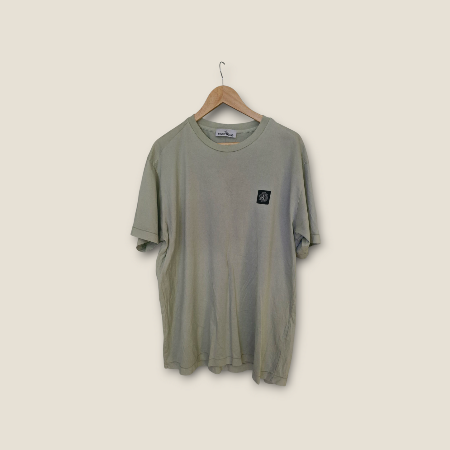 Stone Island T shirt, Pre-Loved