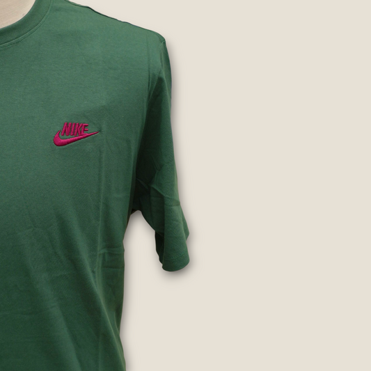 Nike T Shirt - Green